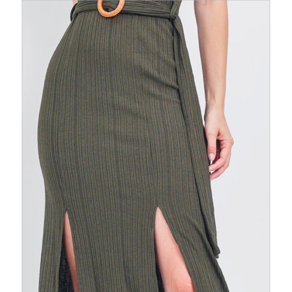 LAST ONE❗️Very J Olive Ribbed Midi Dress - Picture 3 of 7